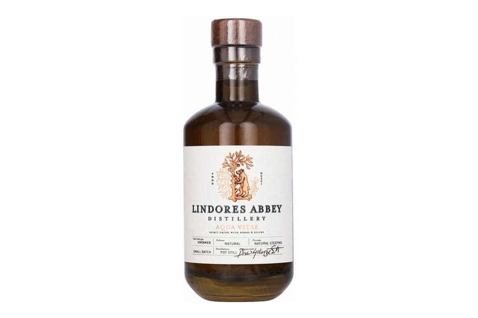 Lindores Aqua Vitae 40% Botanical Spirit 20cl xx
