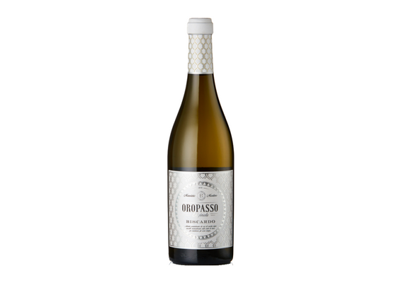 Oropasso premium white wine